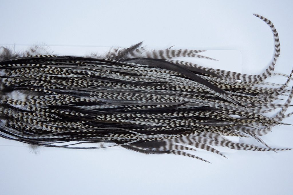 3779 Heritage Dry Fly Hackle, 3 Grade Rooster Saddle Grizzly Variant Ties Size 10-12