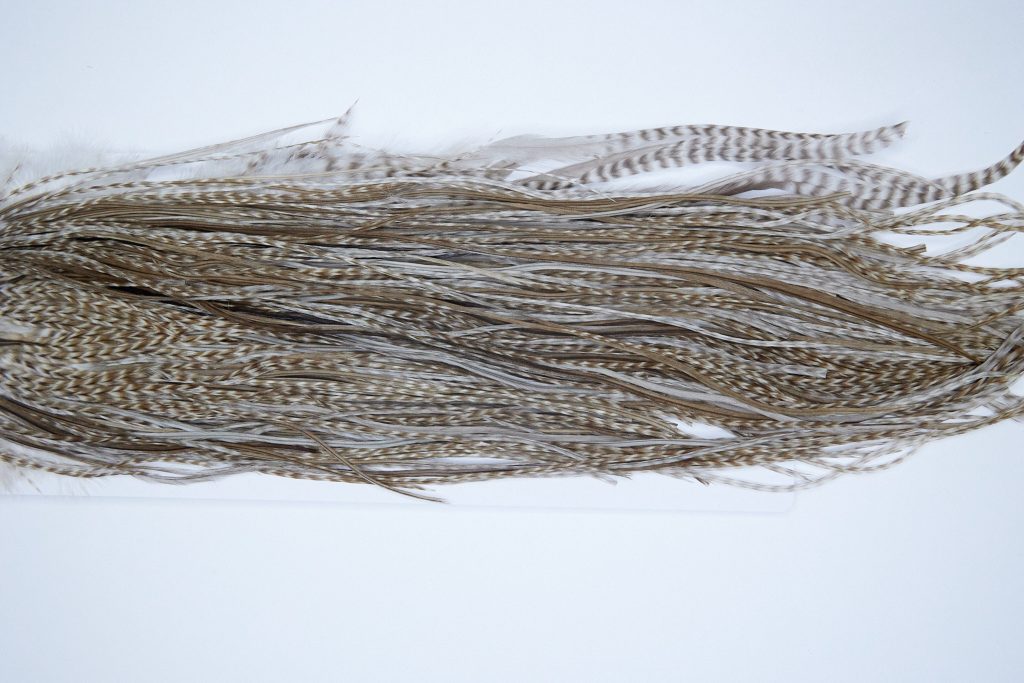 3943 Hebert Dry Fly Hackle, Pro Grade Rooster Saddle Dun Grizzly Ties Size 14-16