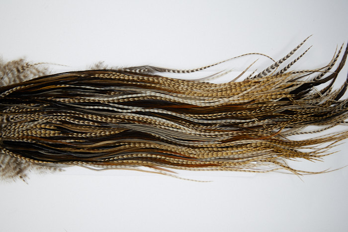 4931 Hebert Dry Fly Hackle Silver Grade Rooster Saddle Dun Grizzly Ties Size 12-14