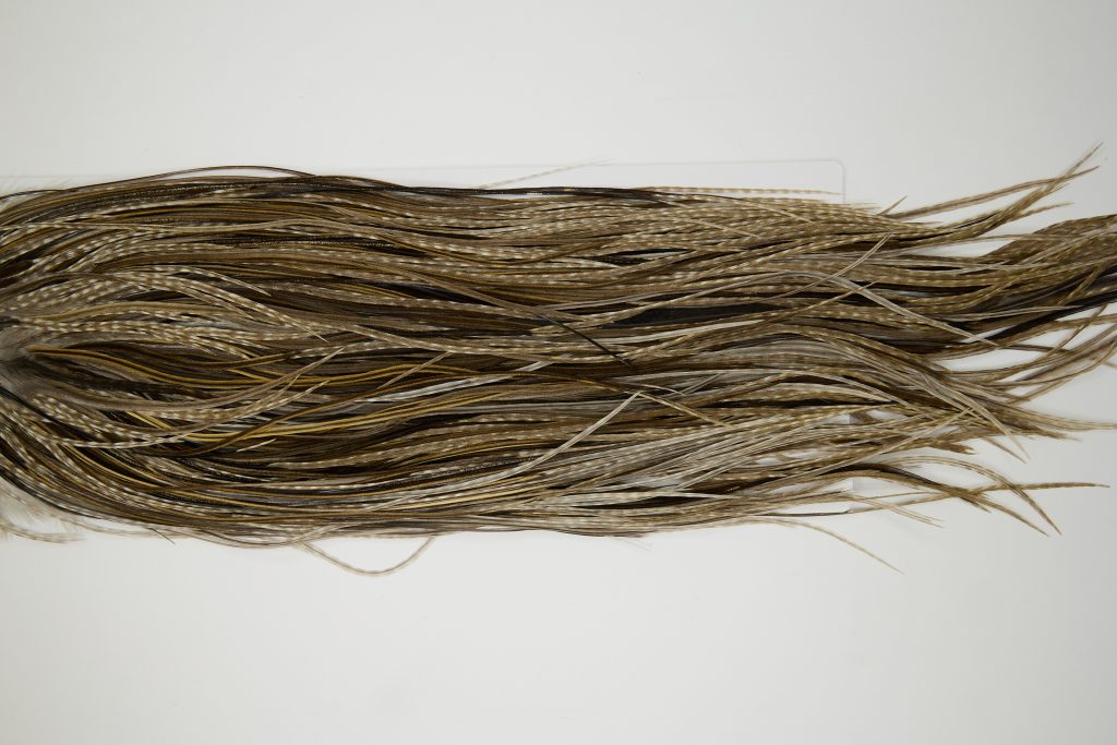 11946 Hebert Dry Fly Hackle Gold Grade Rooster Saddle Dun Grizzly Ties Size 12-16